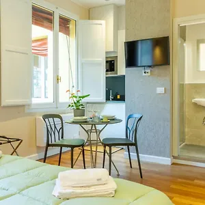 Apartament Casa Hygiea In Canton De' Fiori, Bolonia